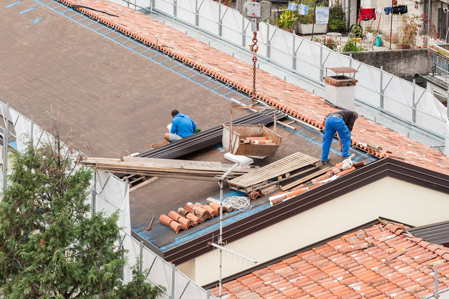 Tile roof inspection London