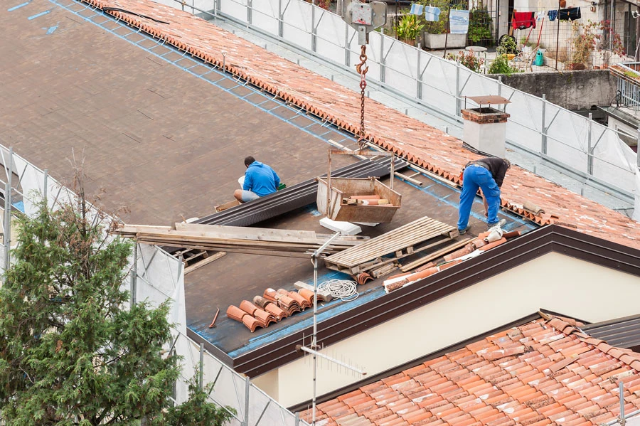 How Long Do Tile Roofs Last in London